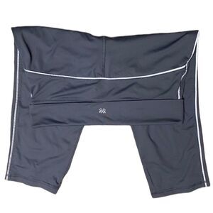 Forever 21 Grey Capri workout Pants.